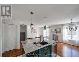 29 DUNSFORD CRESCENT - 13