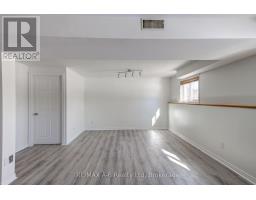 29 DUNSFORD CRESCENT - 27