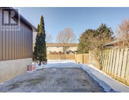 29 DUNSFORD CRESCENT - 36