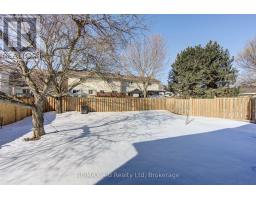 29 DUNSFORD CRESCENT - 38