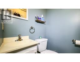 49 WELLINGTON STREET W - 18