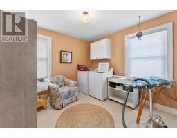 366 EDWARD STREET - 17