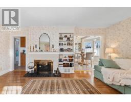 366 EDWARD STREET - 8