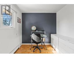 74 INWOOD CRESCENT - 23