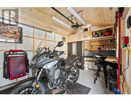 74 INWOOD CRESCENT - 41