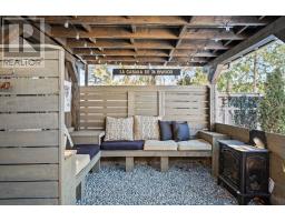 74 INWOOD CRESCENT - 43