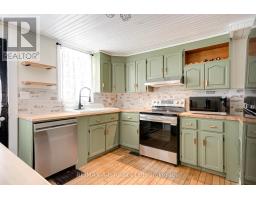 246 WELLINGTON STREET - 32