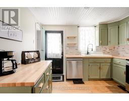 246 WELLINGTON STREET - 33