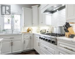 19 HOSSIE TERRACE - 12