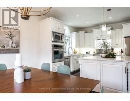 19 HOSSIE TERRACE - 19