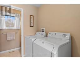 30 CARRIAGE LANE - 11