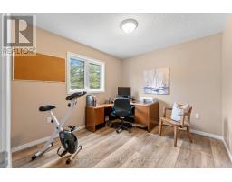 30 CARRIAGE LANE - 13