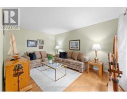 30 CARRIAGE LANE - 14