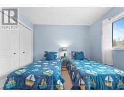 30 CARRIAGE LANE - 18