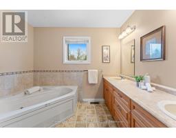 30 CARRIAGE LANE - 23