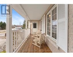 30 CARRIAGE LANE - 3