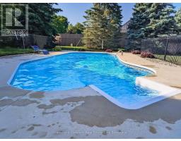 30 CARRIAGE LANE - 34