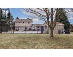 30 CARRIAGE LANE - 38