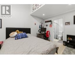 989 NORTHFIELD DRIVE E - 16