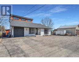 989 NORTHFIELD DRIVE E - 3