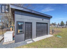 989 NORTHFIELD DRIVE E - 38