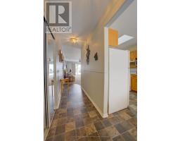 101 MEADOWVIEW LANE S - 2