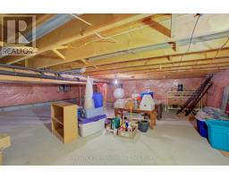 101 MEADOWVIEW LANE S - 26