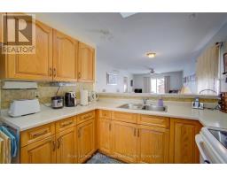 101 MEADOWVIEW LANE S - 8