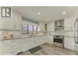 449 GREENFIELD AVENUE - 8