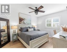 UNIT No.6 - 9861 GLENDON DRIVE - 27