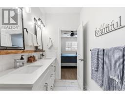 UNIT No.6 - 9861 GLENDON DRIVE - 33