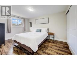 64 - 279 BLUEVALE STREET N - 24