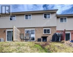 64 - 279 BLUEVALE STREET N - 33