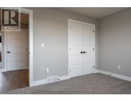 18 TRAIL SIDE DRIVE - 37