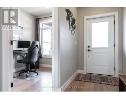 18 TRAIL SIDE DRIVE - 7