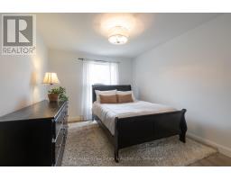 442 GLASTONBURY DRIVE - 19