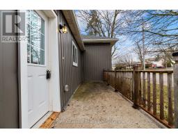 122 VICTORIA STREET - 34