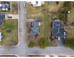 122 VICTORIA STREET - 37