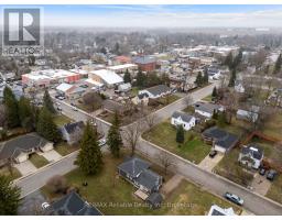 122 VICTORIA STREET - 39