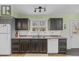 122 VICTORIA STREET - 8