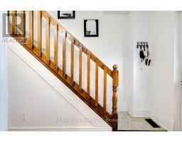 21 COLLEGE STREET - 11