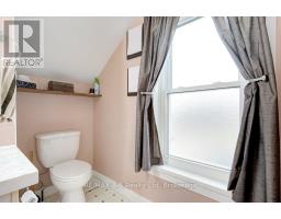 21 COLLEGE STREET - 19