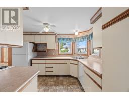 43 REDFORD DRIVE - 14