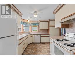 43 REDFORD DRIVE - 18