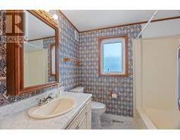 43 REDFORD DRIVE - 29