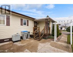 43 REDFORD DRIVE - 32