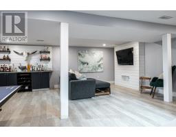 283 REDFORD CRESCENT - 20