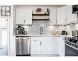 283 REDFORD CRESCENT - 7