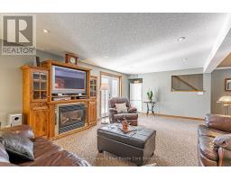 3981 JAMES STREET - 25