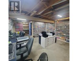 6 EARLSCOURT CRESCENT - 14